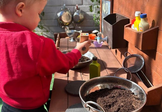 Waltham Abbey Outdoor Learning
